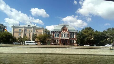 Пречистенская набережная 9
