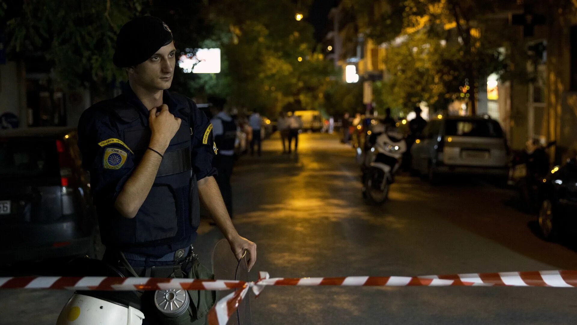 2 policeman