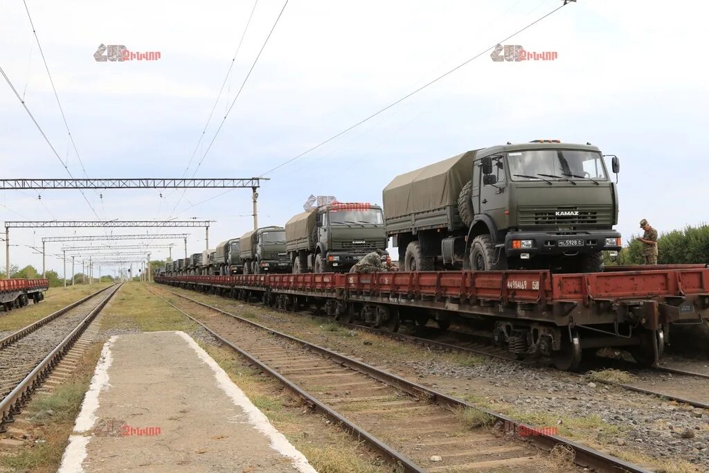 Военные перевозки ЖД. Перевозка военной техники ЖД. Перевозка войск железнодорожным транспортом. Воинские грузы на ЖД.