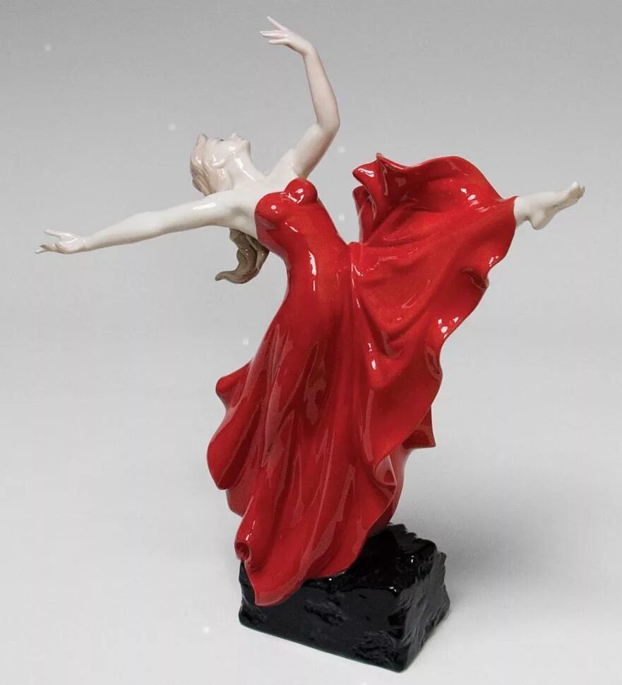 Фигурка танцовщицы. Фарфоровая танцовщица фламенко. Ws-407 статуэтка "балерина". Ws-409 статуэтка юная балерина. Фарфоровые статуэтки valerio sole.