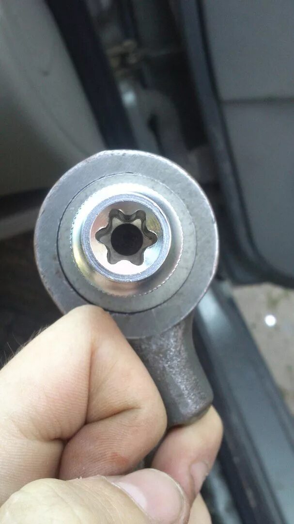 Как открутить болты торекс Батя против TORX Lada Гранта лифтбек, 1,6 л, 2014 года своими руками DRIVE2