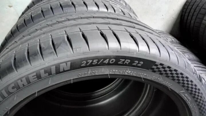 Michelin Pilot Sport 4 s летняя. Michelin Pilot Sport 4 s 275/40 r22. Michelin 4s 285/40 r22. 275/40 R22 Мишлен Pilot Sport. Michelin pilot sport r22