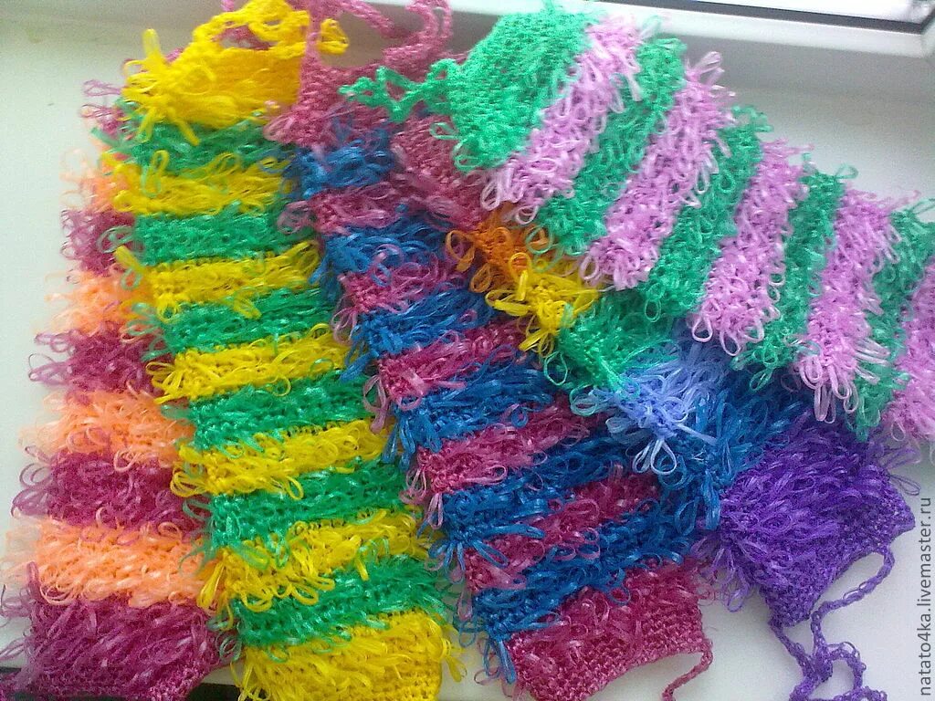 Нитки для вязания мочалок. Мочалки из полипропиленовой нити. Мочалка разноцветная. Нитки для вязания крючком мочалок.