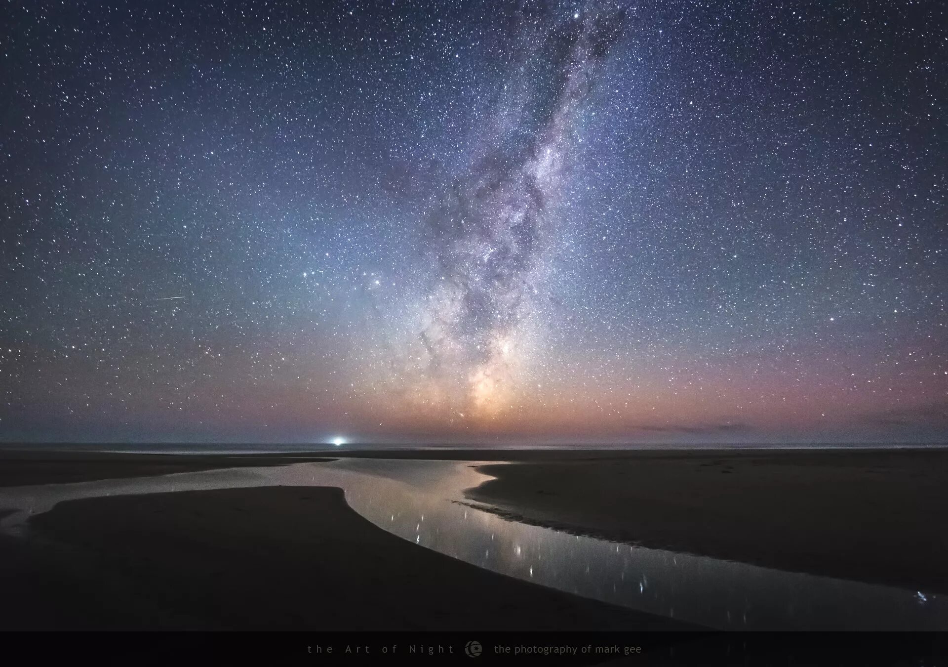 земля звездное небо. ночное небо с земли. галактика млечный путь и земля. земля звездное небо. галактика млечный путь астрономия.