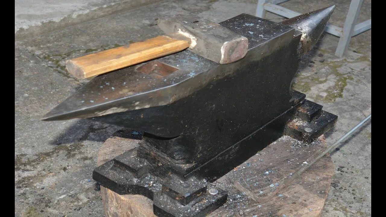 Наковальни времени. Наковальня 200 кг. наковальня рельс. подставка для наковальни. наковальня из рельсовой подкладки.