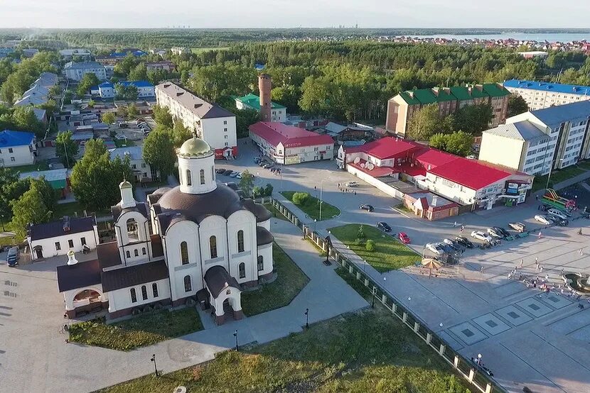 Тюмень поселок Боровский. Поселок Боровский Никольская площадь. Боровский Церковь Тюмень. Тюменский район п. Боровский Никольская площадь. П боровский тюменский район