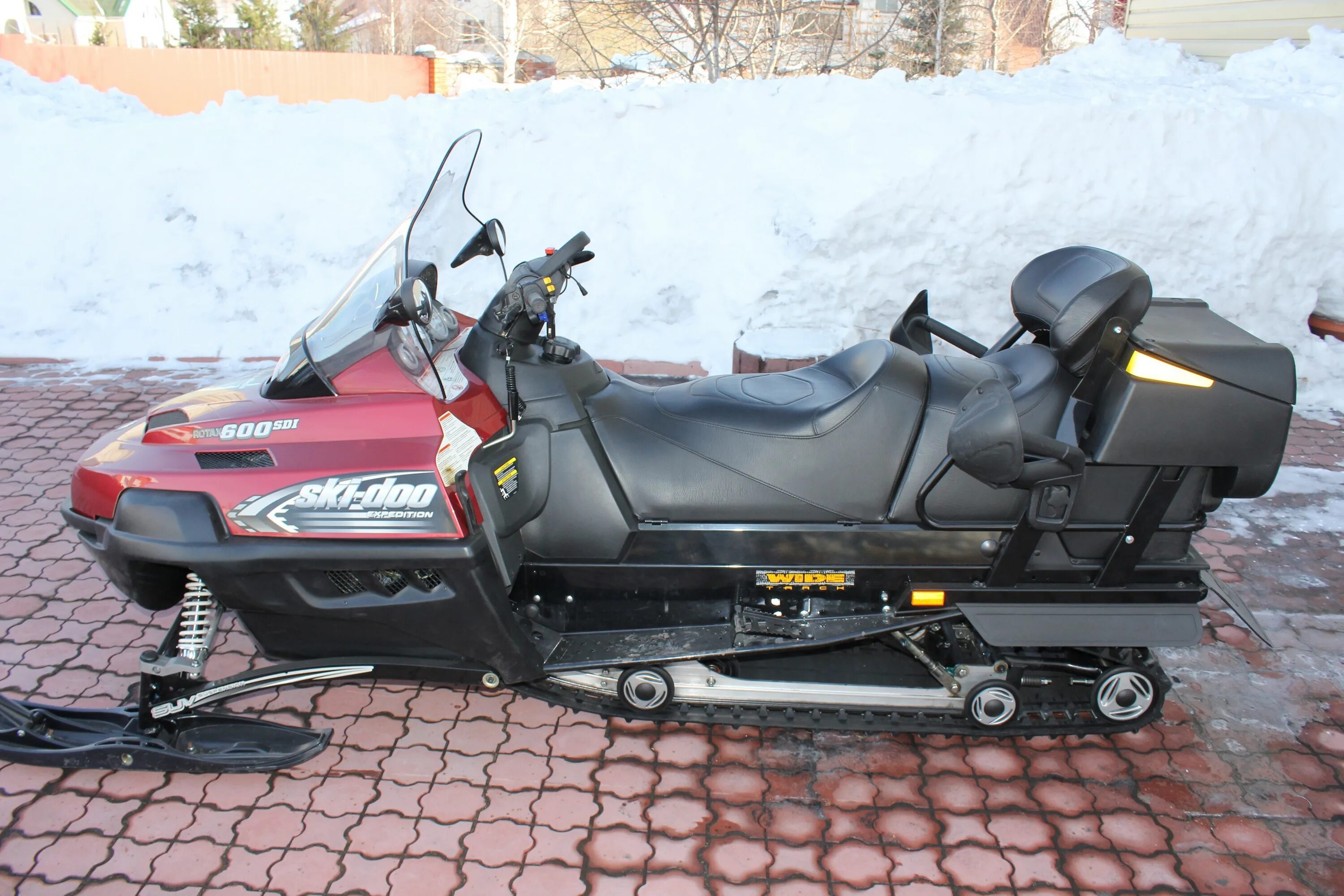 BRP Expedition 600. Ski-Doo Expedition 600 SDI. BRP Expedition 600 SDI. BRP Ski-Doo Expedition 600.