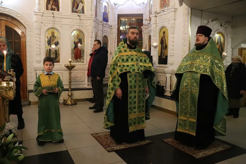 шишкин александр настоятель храма. храм ксении петербургской воронеж настоятель. настоятель ксении петербургской. настоятель храма ксении петербургской в петербурге. долбенкино женский монастырь в честь блаженной ксении петербургской.