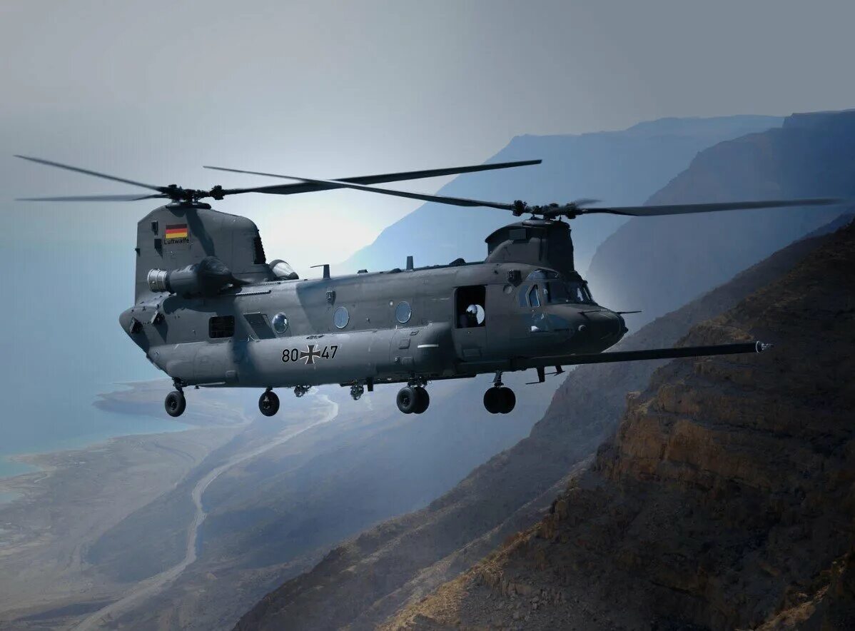 Вертолеты вчера. Boeing Ch-47 Chinook. Боинг Ch-47 «Чинук». Вертолет Ch-47f Chinook. Вертолет Ch-47 Chinook.