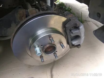 Тормозные диски авенсис