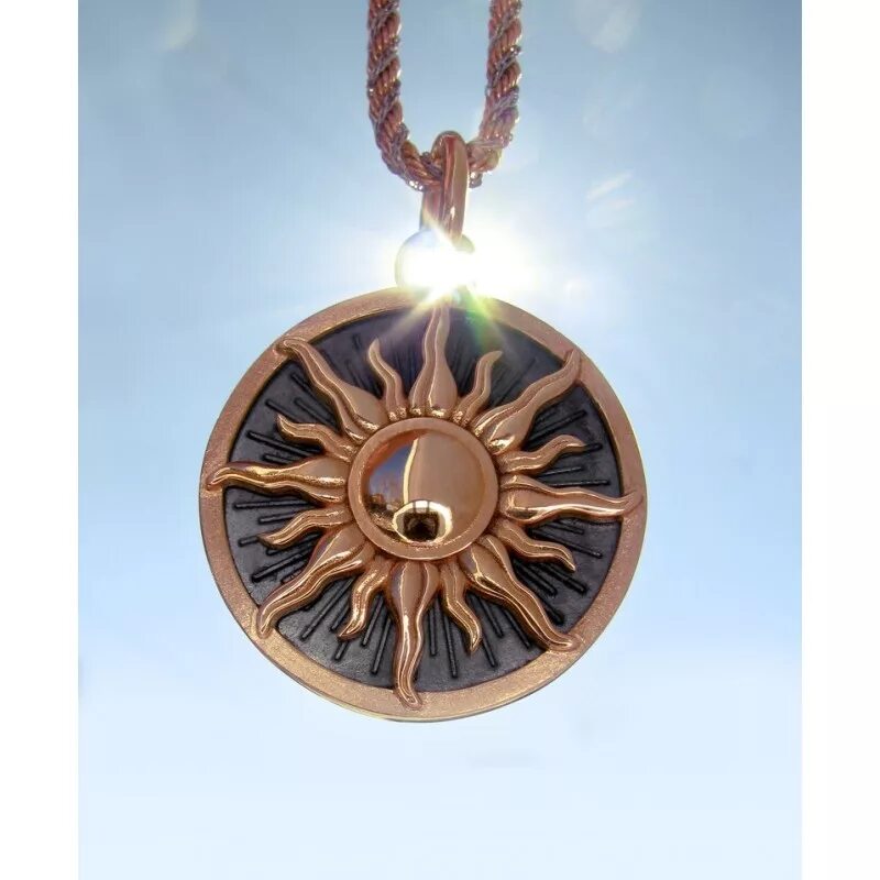 Подвеска солнце значение. Подвеска солнце. Серебряная подвеска солнце. Кулон в виде солнца. Мужской кулон солнце.