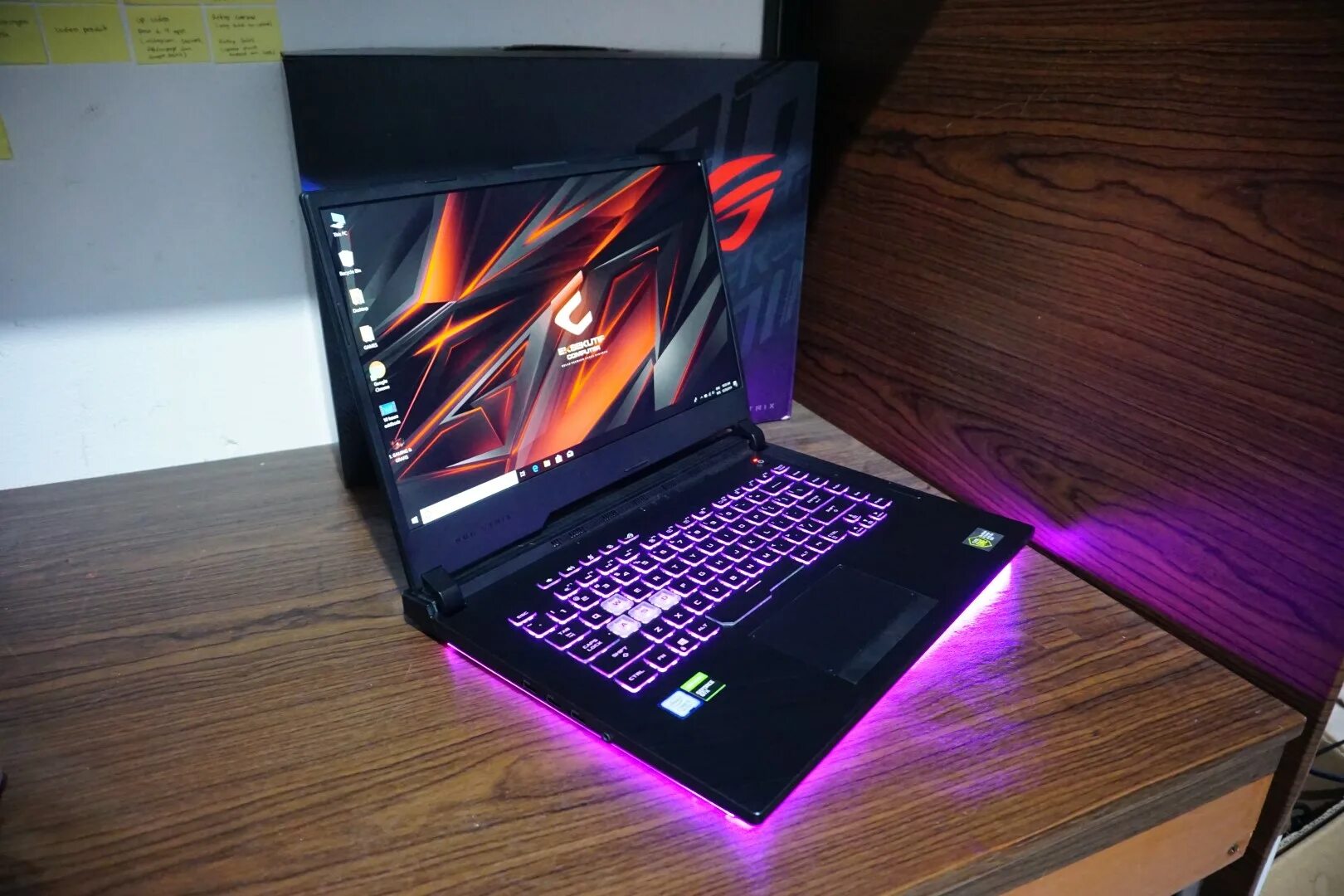 Купить ноутбук rog strix. ASUS ROG Strix ноутбук. Игровой ноутбук ASUS ROG Strix g15. ASUS ROG Strix g513. ASUS ROG Strix g g531gt.