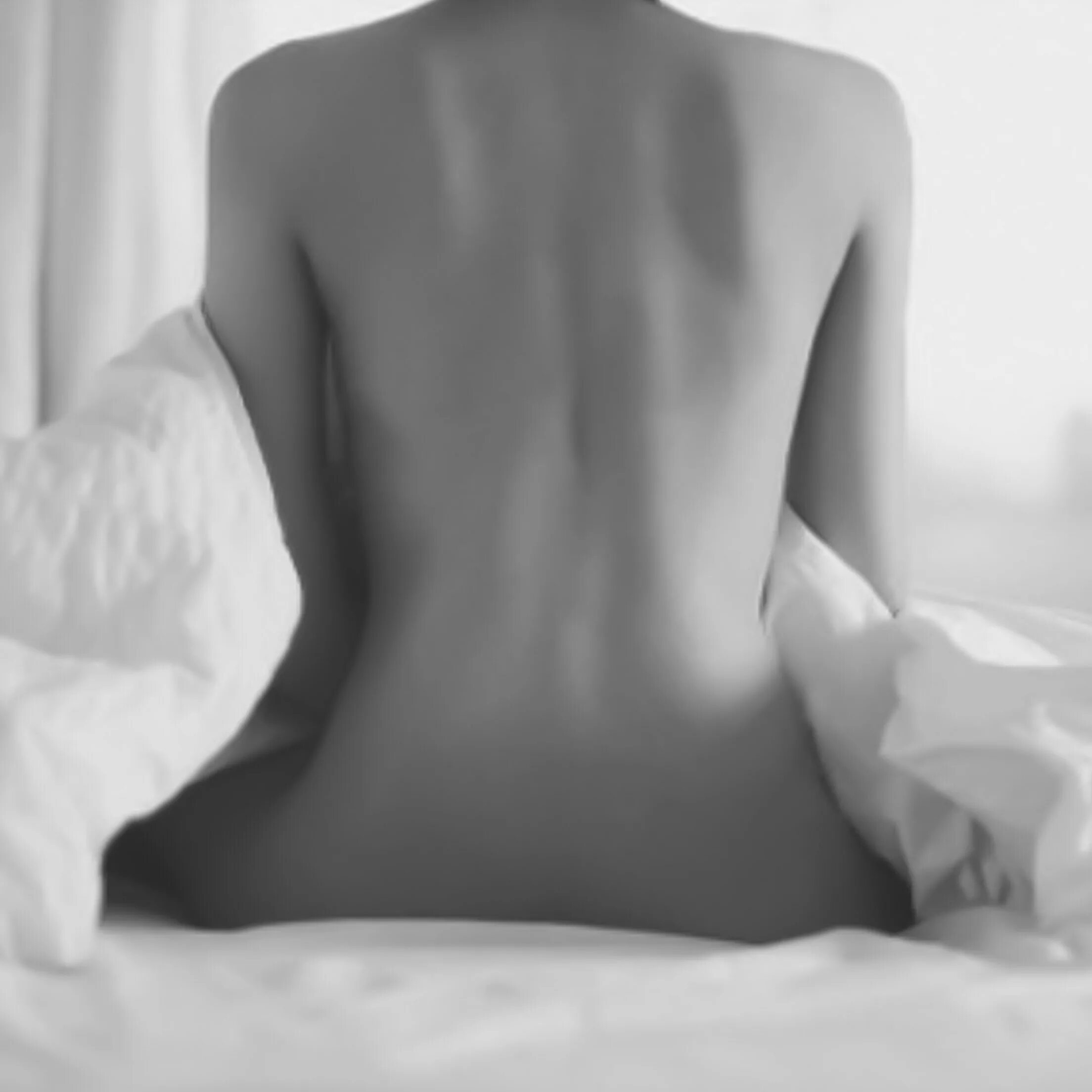 Красивая поясницу. Женская спина. Девушка со спины. Красивая спина. Стройная спина.