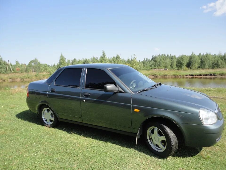 Приора цвет 174. Литьё на ваз 2112 р14. Ваз 2115 серо-зеленый. Приора 2170 цвет сочи. 2114 цвет сочи.