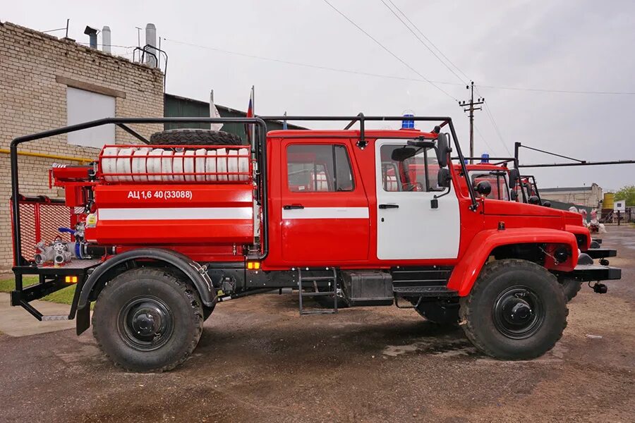 Ац береговой отзывы покупателей. АЦ 1.6-40 ГАЗ 33088. Автоцистерна пожарная АЦ 1.6-40 ГАЗ-33088 Егерь 2. ГАЗ 33081 АЦ 1.6-40. Автоцистерна пожарная АЦ-1.6-40 Некст.