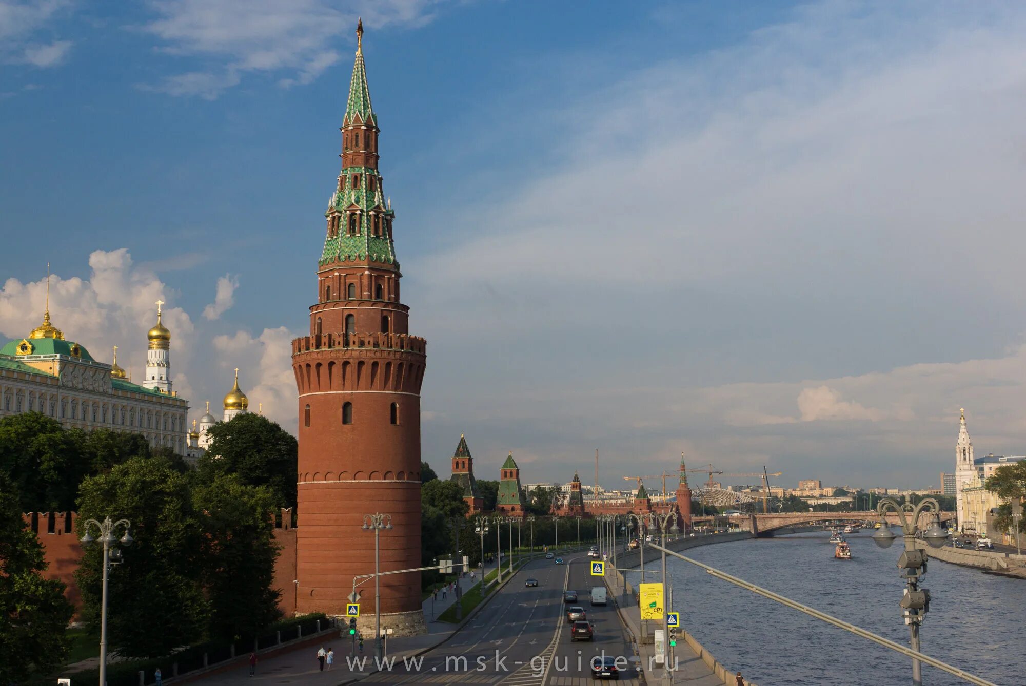 Водовзводная башня московского. Москва Кремль Водовзводная башня. Водовзводная башня башни Московского Кремля. Водовзводная (Свиблова) башня. Свиблова башня Московского Кремля.