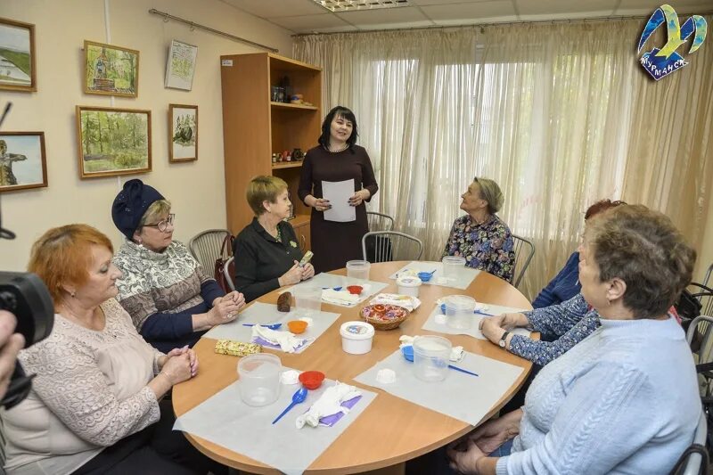 Пенсионеры мурманска. Пенсионер в Мурманской области. Клуб старшего поколения Мурманск. Мурманская область клуб старшего поколения.