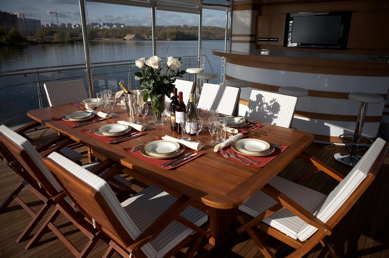Теплоход отрада. Аренда отрада. Яхта отрада москва. Катамаран отрада. Теплоход отрада.