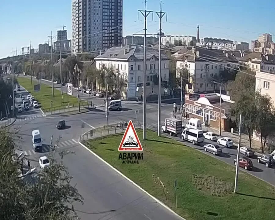 Перекресток николая островского боевая астрахань. Дтп островского. Вписаться в поворот. Авария в островском районе костромской области вчера. Дтп островского.