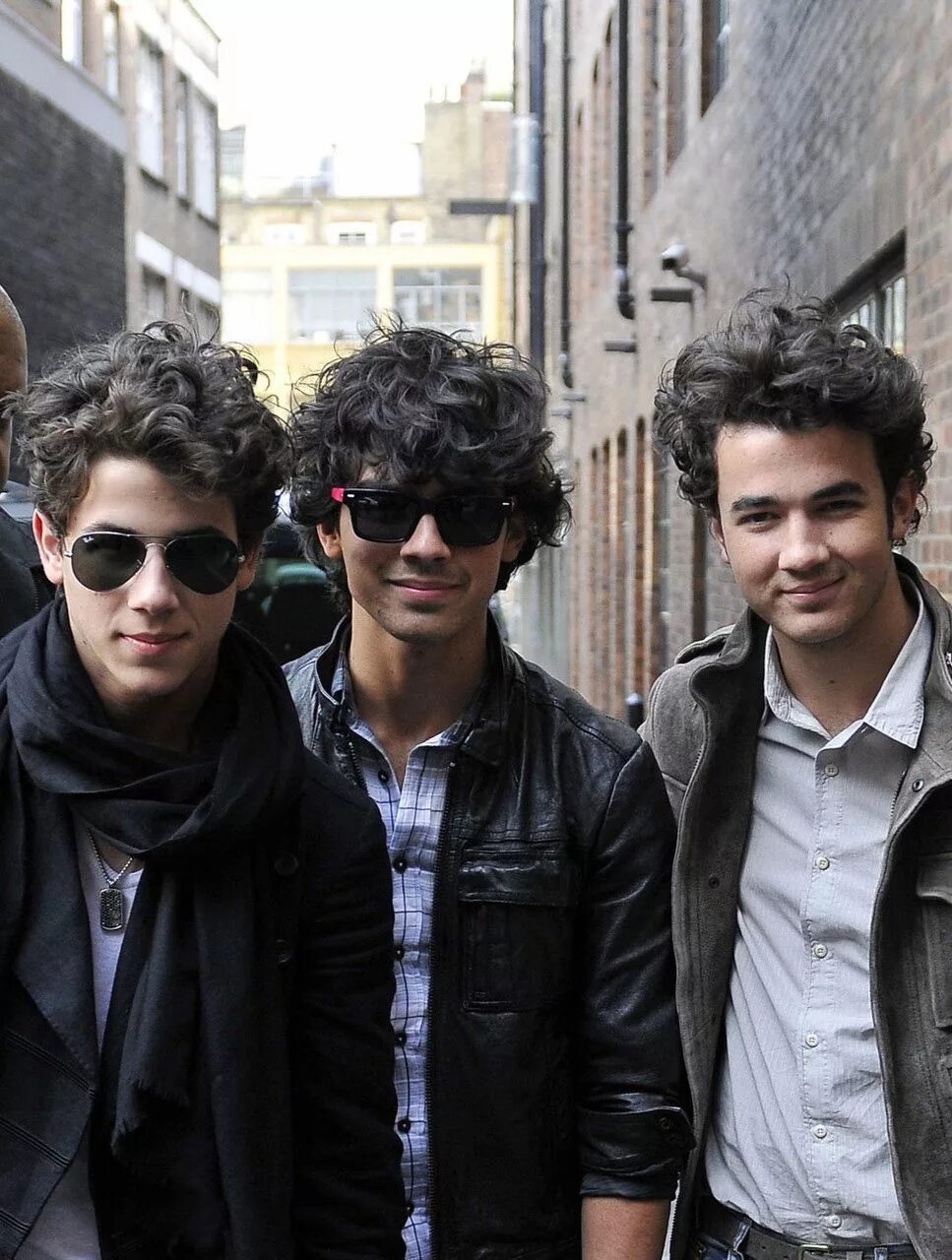 Группа бразер. Джонас Бразер. Братья Джонас. Группа Jonas brothers 2009. Jonas brothers Jonas brothers.