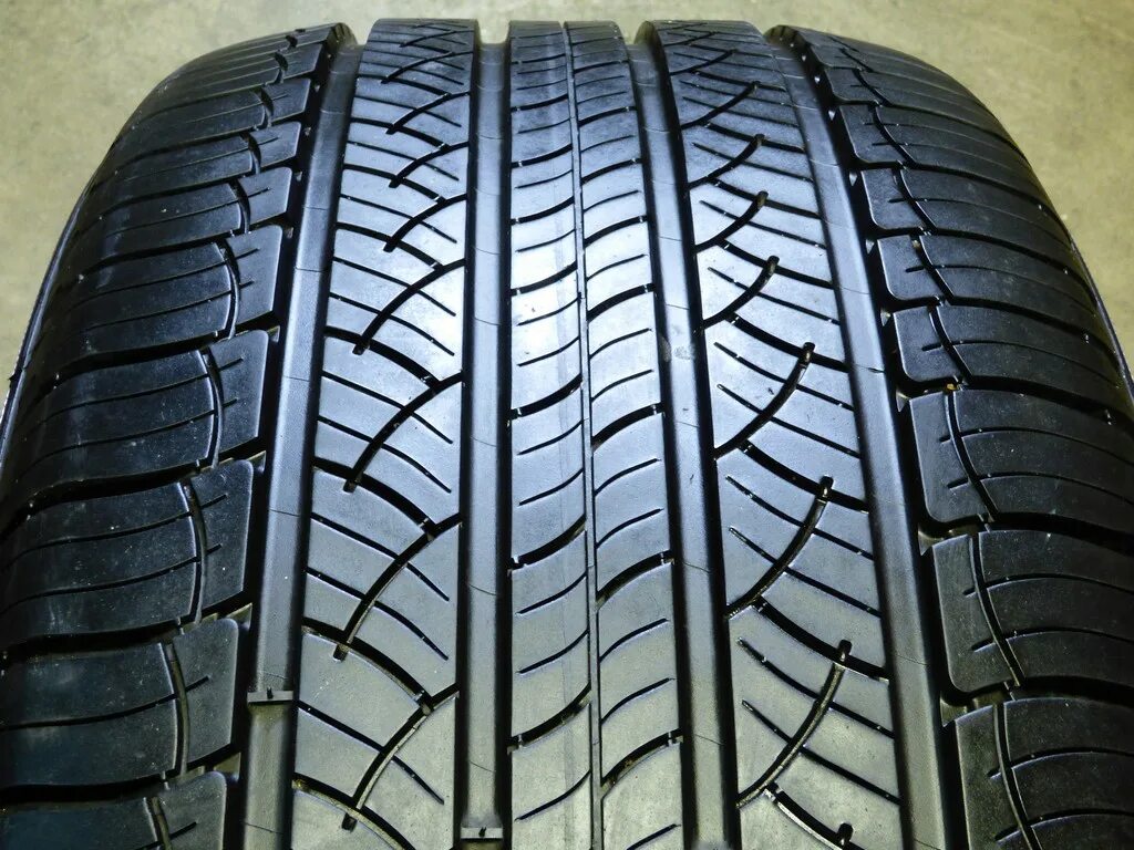 Michelin latitude r20. Michelin latitude 275/60 r20. michelin latitude tour фото.