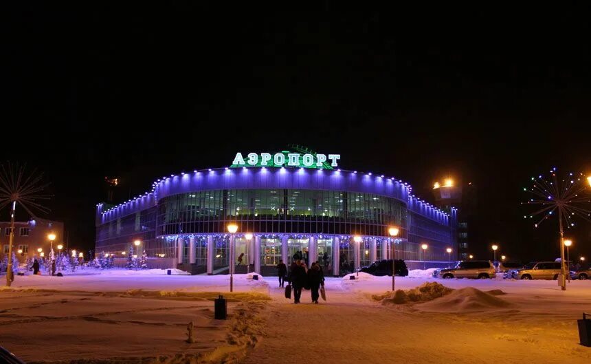 Аэропорт Салехард. Аэропорт Салехард, Салехард. Аэропорт Салехард зима. Аэропорт Салехард зимой ночью.