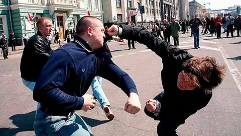 Быдло избивает