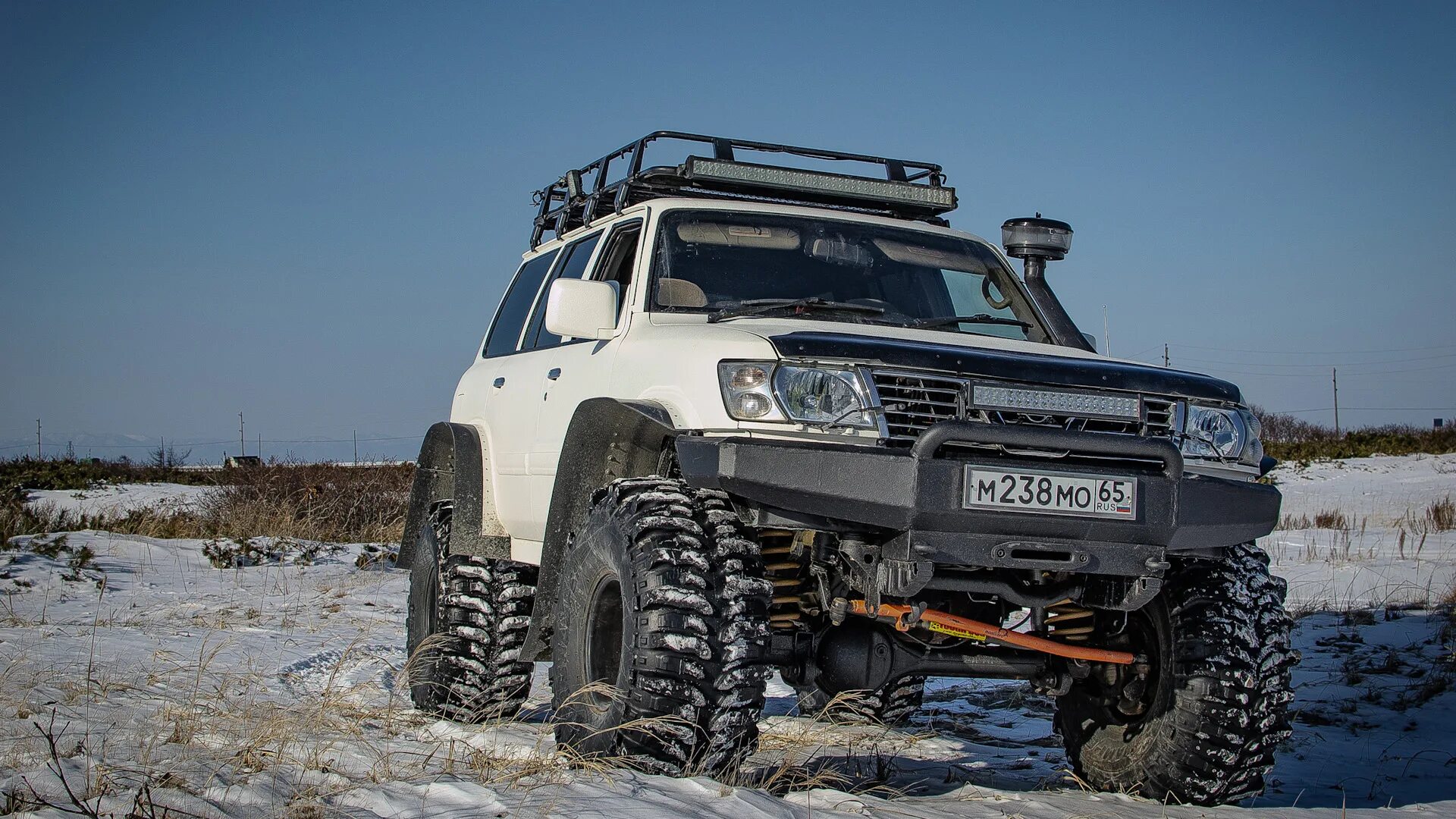 Ниссан сафари приморского края. Nissan Safari. Nissan Safari y60. Ниссан сафари 3 дверный оффроад. Белый Ниссан сафари y61.