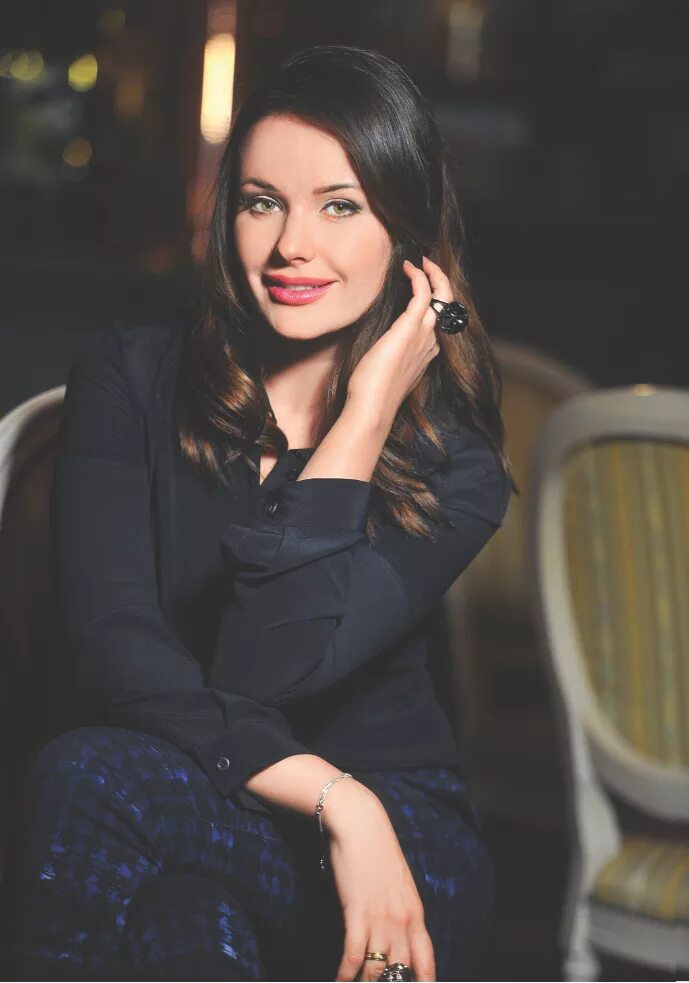 кимберли гилфойл. анастасия чернобровина. дикторы 1 канала женщины фамилии. украинская телеведущая первого делового канала, анастасия стрижак 😍. красивые тв ведущие.