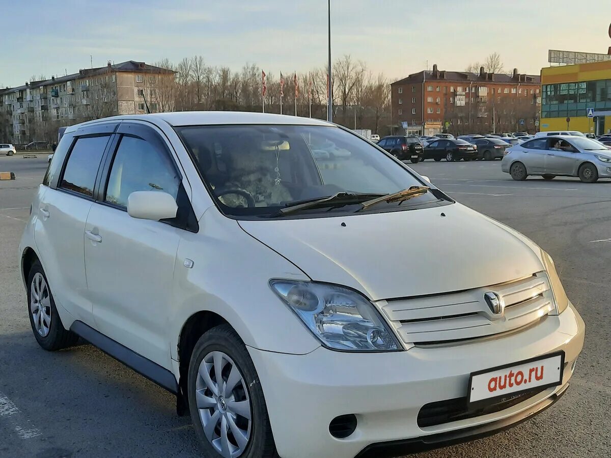 Тойота Ист 2003. Тойота Ист 2003 года. Toyota ist/Temp 2003. Тойота Ист 2000.