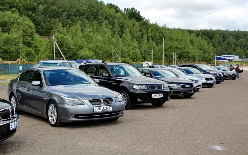 Покупка автомобиля в беларуси. Пригнать автомобили. Автомобили из Европы. Авто из заграницы. Пригон авто из Европы.