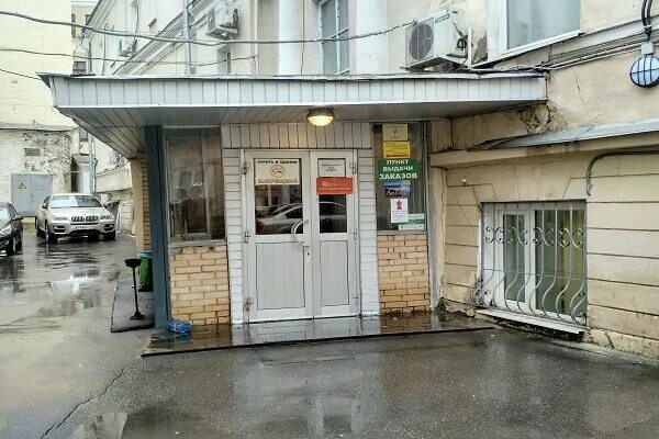 Продаю четырехкомнатную квартиру 133.2м² пер. Лучников, 7/4С6, Москва, ЦАО, р-н 