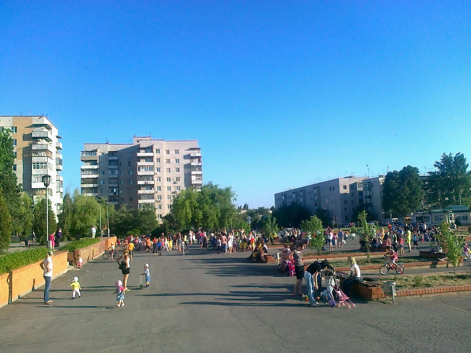 Молодежный волгоградской области. Городище Волгоградская область. Дом культуры Городище Волгоградская область. Парк в Городище Волгоград. Городище население Волгоградская.