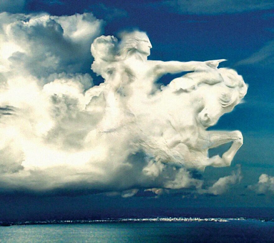 Человек переводит взгляд со страницы на облака. Образы в облаках. Человек на облаке. Фигуры из облаков. Красивые облака.