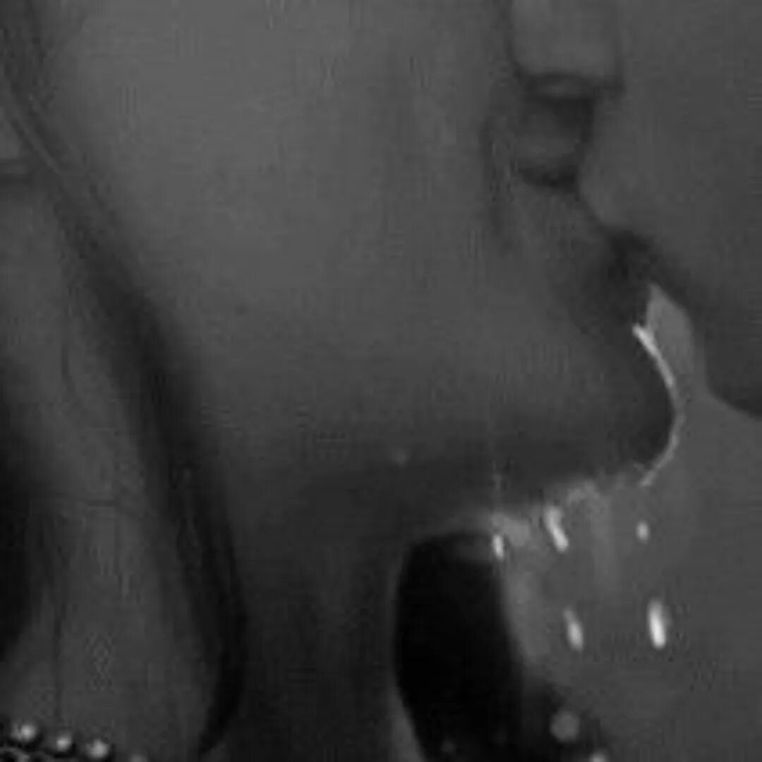 Гифы поцелуи. Страстный любовь. Hot kisses 18. Hot kisses 18. Katrina kaif kiss.