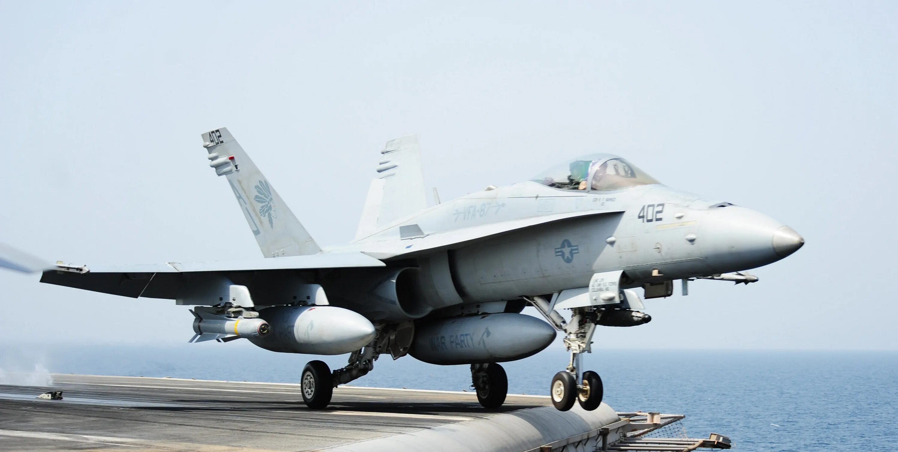 F 18 19. F-18a/c Hornet. F-18 В Ираке. Fa-18c VFA-87 400. VFA 323 F/A-18c.