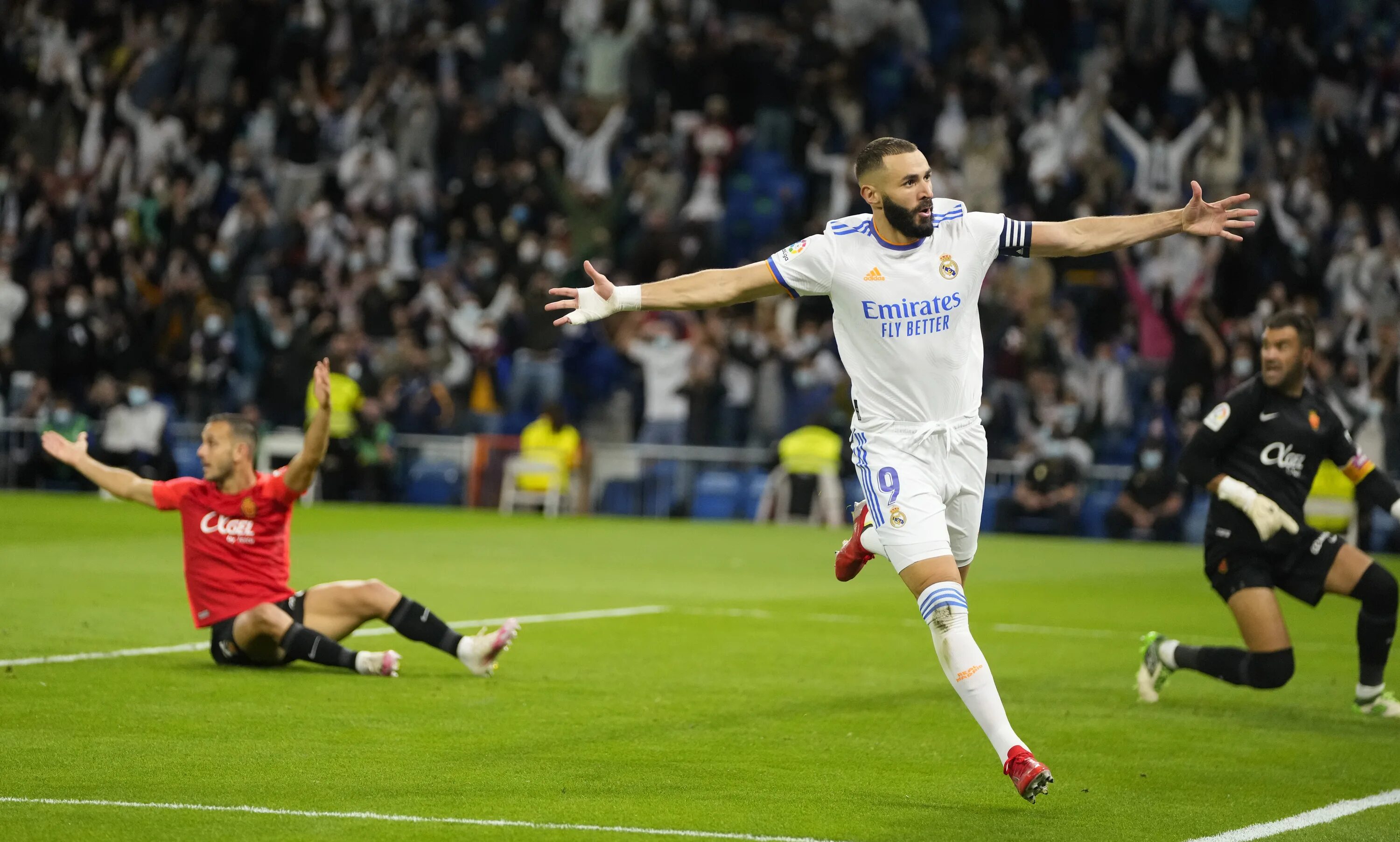 Лучшие матчи реала мадрида. Реал Мадрид Мальорка. Реал Мадрид Asensiyo. Benzema Реал Мадрид. Бензема Реал Мадрид 2023.