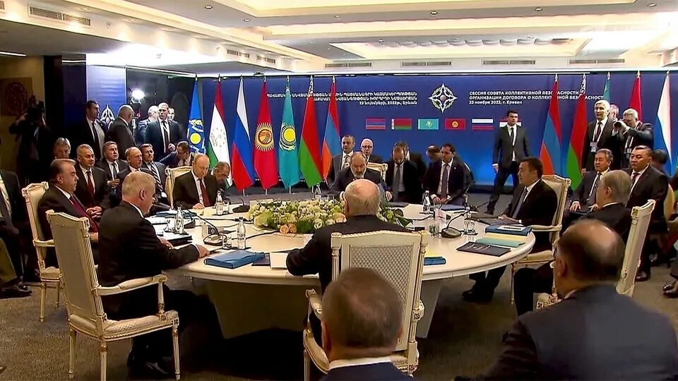 Саммит одкб. Саммит одкб. Саммит одкб. Саммит одкб в ереване 2022. Лукашенко на саммите одкб в ереване 23 ноября.
