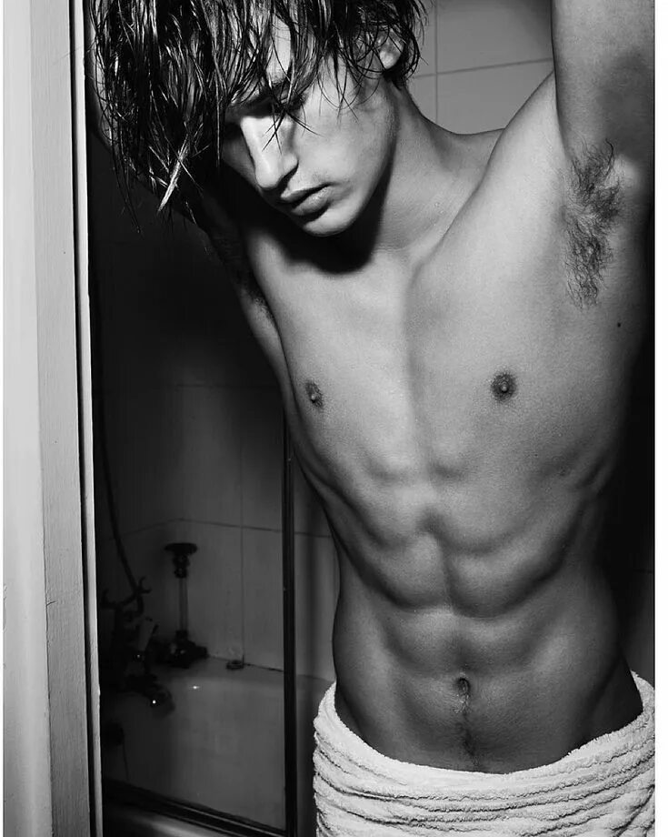 Hot boy videos. Hot boy videos. Горячие парни из колледжа. Тело подростка мальчика. Бойс gayboys.