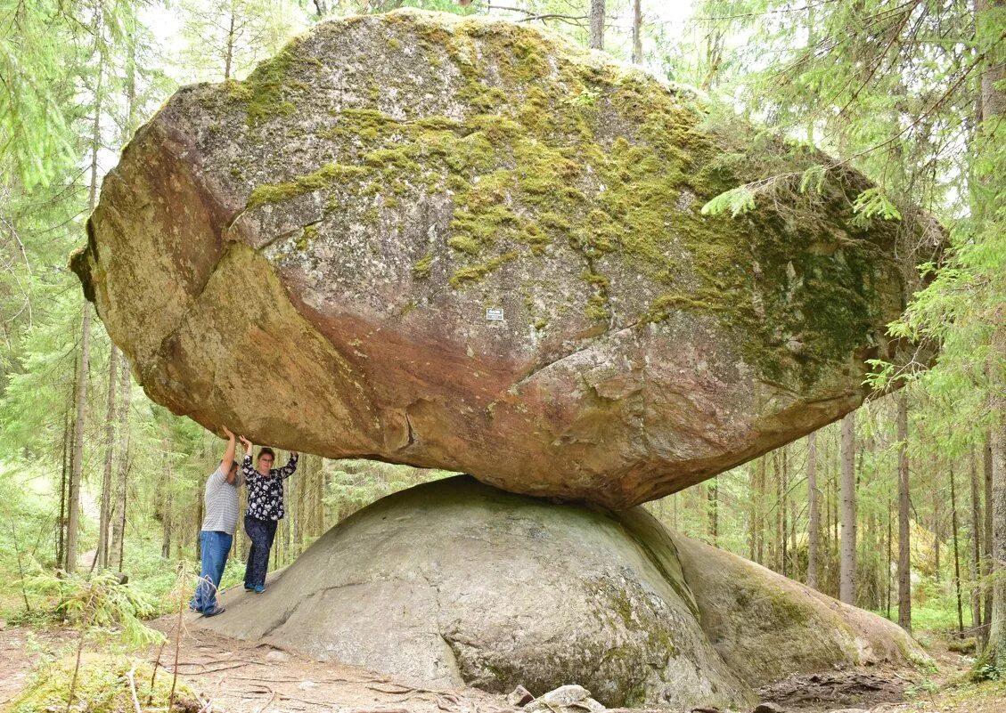 Гиб камень. Большой камень. Каменноимангулово камень. Камень город в Приморском крае. Большой камень достопримечательности.