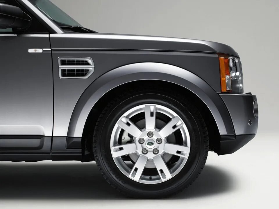 Discovery 3 диски. Колеса land rover discovery. Ленд ровер дискавери 3 черный. Колеса land rover discovery. Land rover discovery 4 r20.