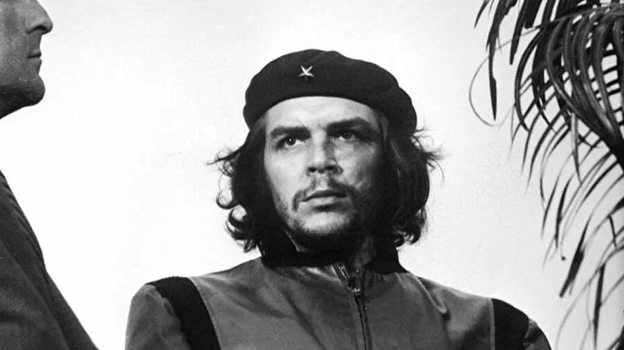 Известный кубинский. Эрнесто че гевара. эрнесто че гевара портрет. кубинский революционер че гевара. эрнесто че гевара фото.