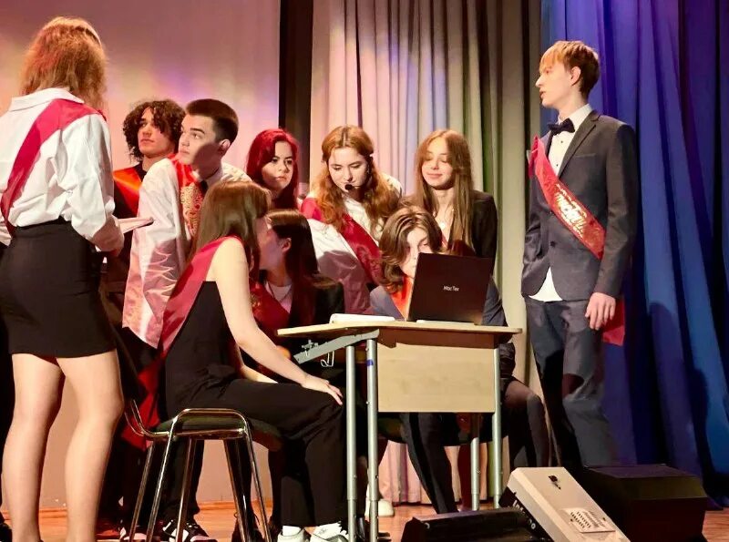 нана школа 2098 школа. школа 2098 учителя. детский сад дубравушка 2098. симонян гбоу школа 2098. школа 2098 учителя фото.