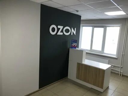 Космонавтов 77
