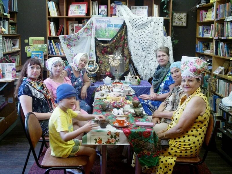 Кузьминки фольклорный праздник. Посиделки отчет. Творческие посиделки. Фольклорные посиделки в библиотеке. Посиделки отчет.