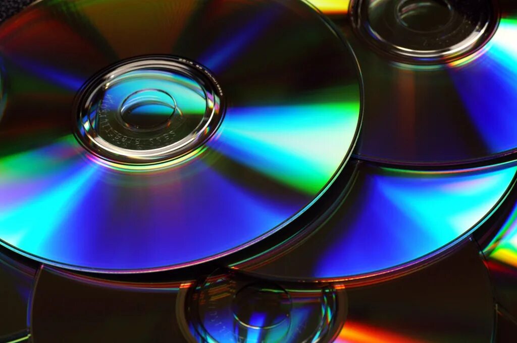 Восстановить cd. CD (Compact Disc) и DVD (Digital versatile Disc. CD. CD DVD Blu-ray. Holographic versatile Disc.