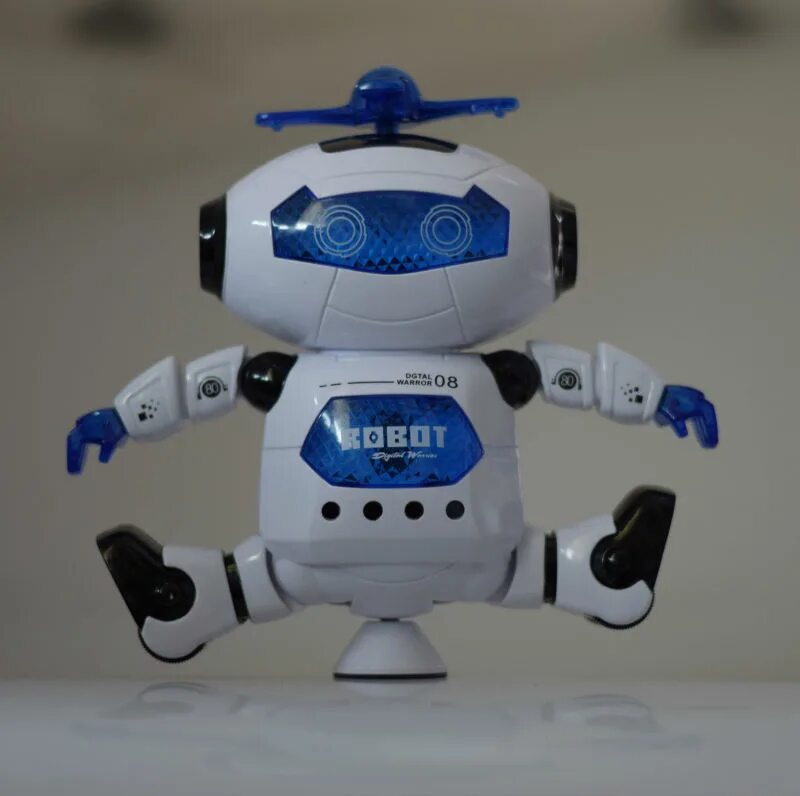 Робот пульт машина. Робот электронный. Танцующий робот на пульте. Электронный робот игрушка. Пульт от робота игрушки.