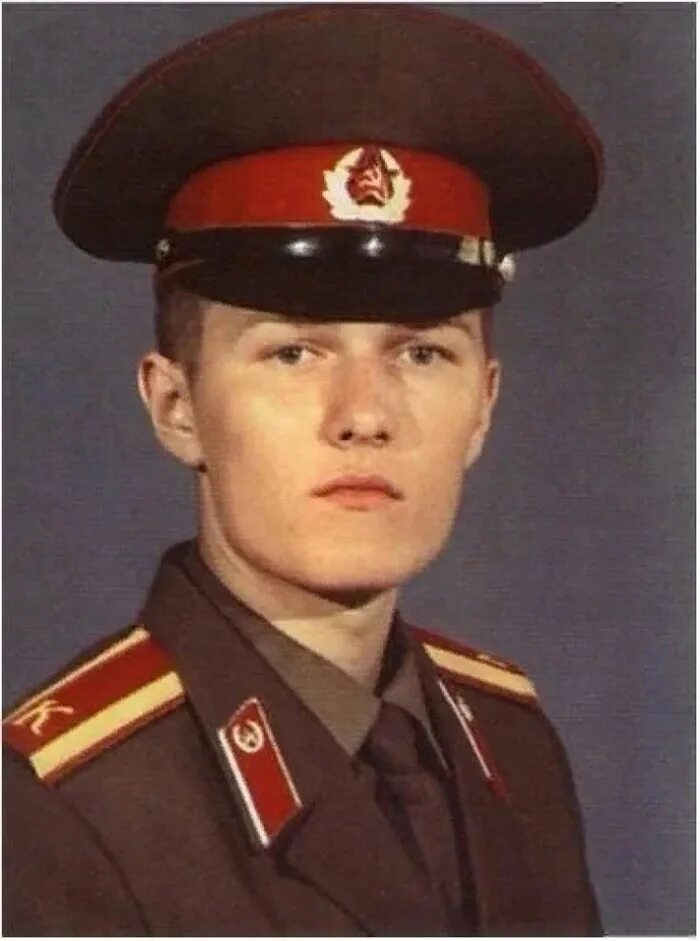 Герой России лейтенант Соломатин. Герои россии 1999 года