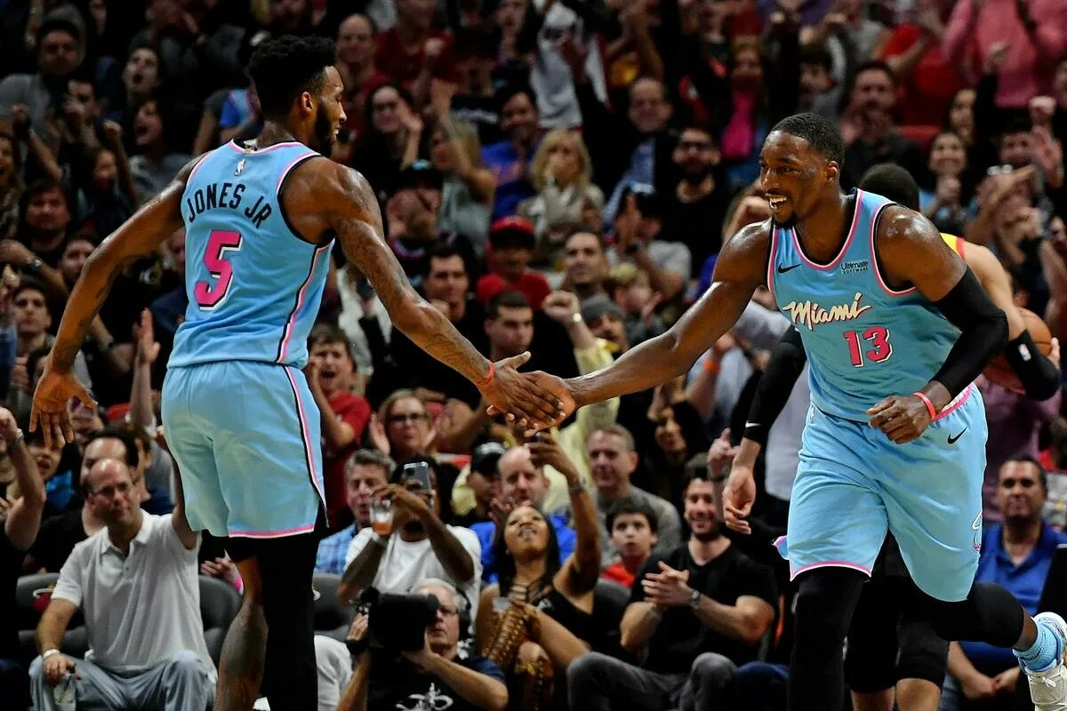 Нба майами хит. Баскетбольная команда майами. nba miami heat. nba miami 5.