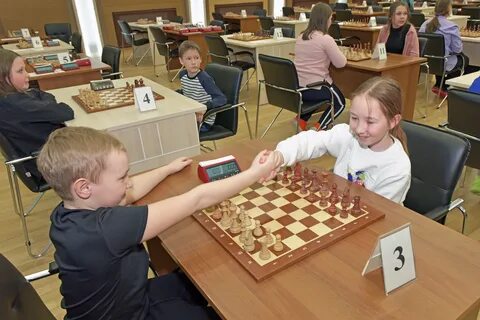 Соревнования по шахматам среди